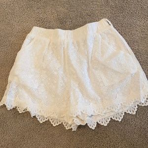NEVER WORN white shorts